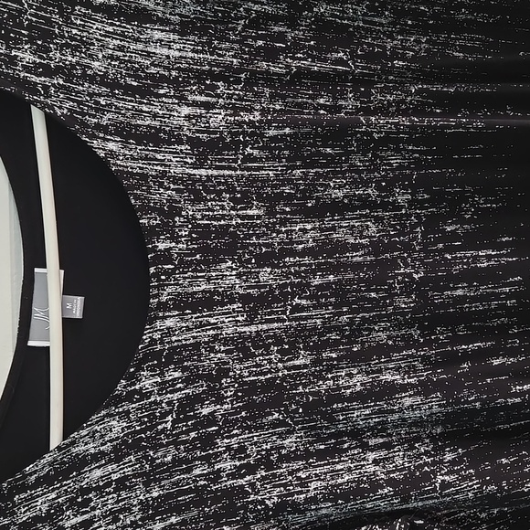 Silver Black Short Sleeve JM Collection SZ medium Rayon Spandex Runs Big - Picture 3 of 8